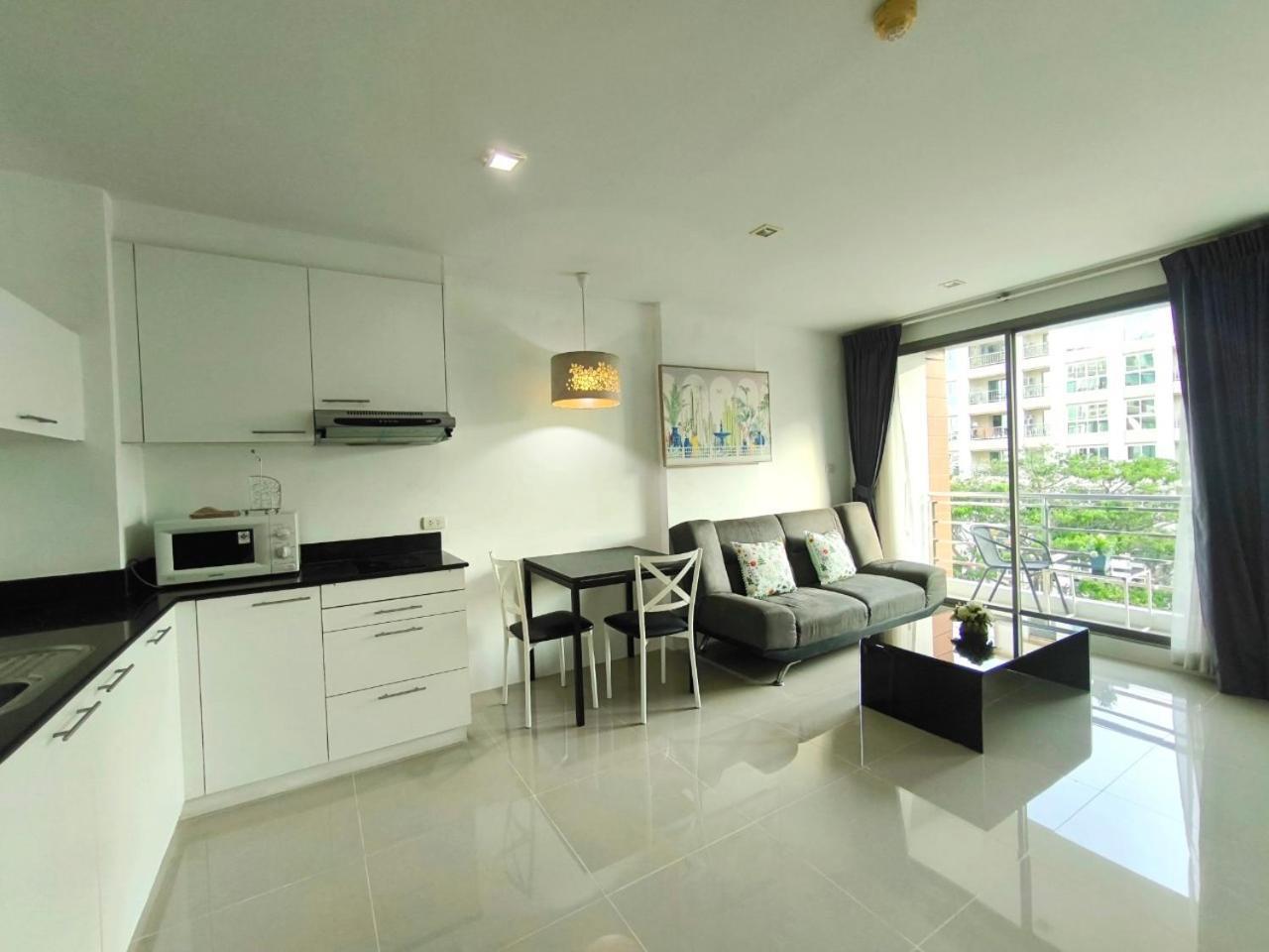 The Urban City Center By Fantasea Beach Pattaya Ngoại thất bức ảnh